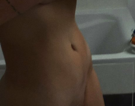 camillebrx__ hermosa modelo foto