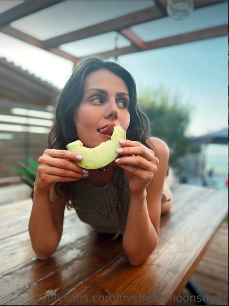 Ellie Land modelo erótico fotos