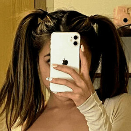 ellie bunniexo nude actress pic