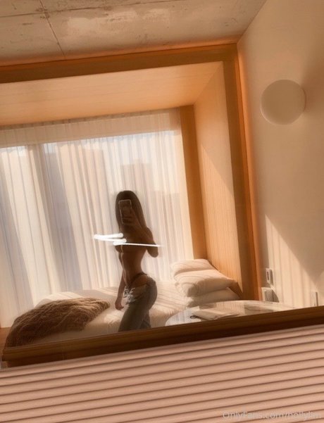 Holly Lim modelo sexy fotos