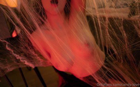 Candy Love estrella del arte galería