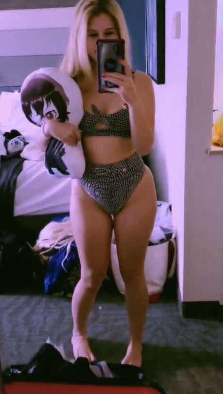 cloverarley desnudos estrella galería