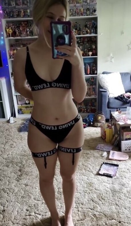 cloverarley modèle chaud galeries