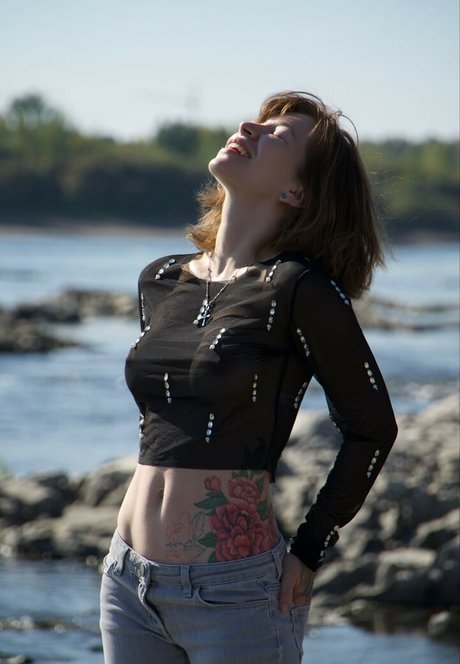 Conejito negro onlyfans erótica exclusiva fotos