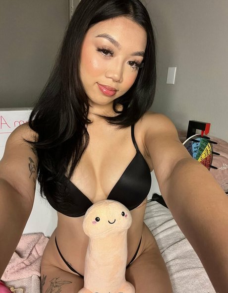 karmak4y modelo sexy imágenes