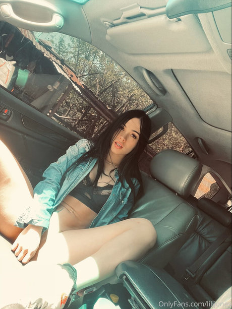 Lili Jones actrice chaude collection