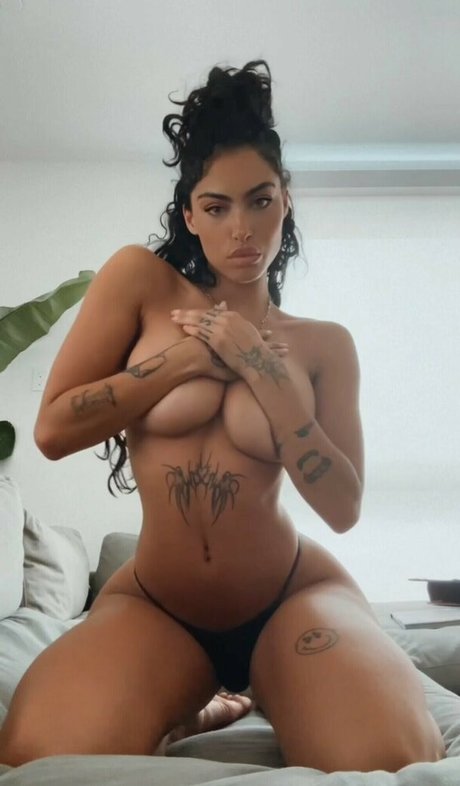 Undercover freak desnudos estrella fotos