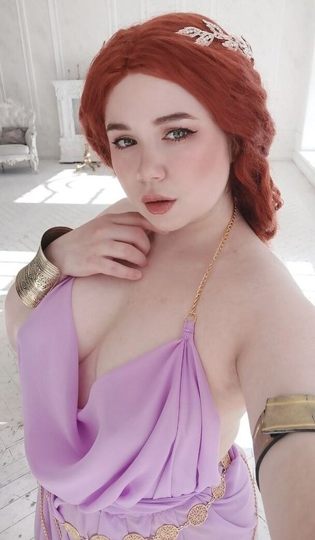 Elune Cosplay actrice hd img