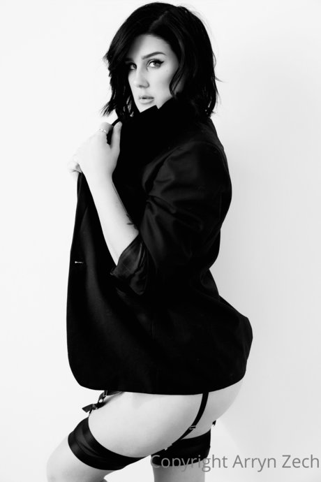 Arryn Zech modelo gratis foto