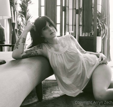 Arryn Zech model exclusive galleries