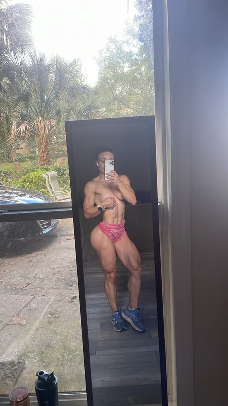 Sunny Andrews nudes model photo