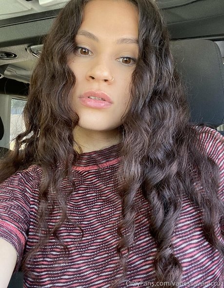 Vanessa Veracruz étoile exclusive galeries