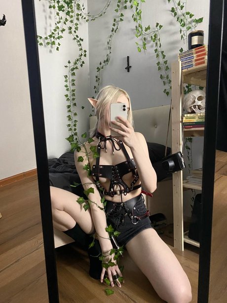 Allotropp star érotique photo