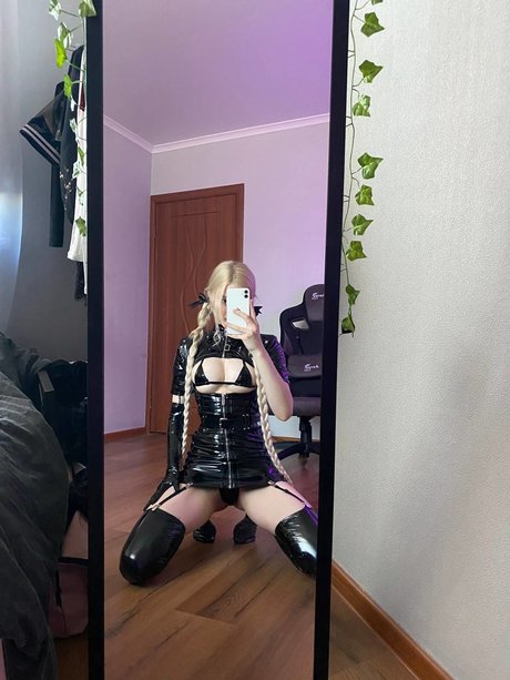 Allotropp estrella porno agradable foto