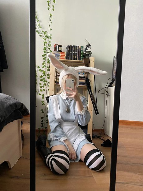 Allotropp pornstar beautiful archive