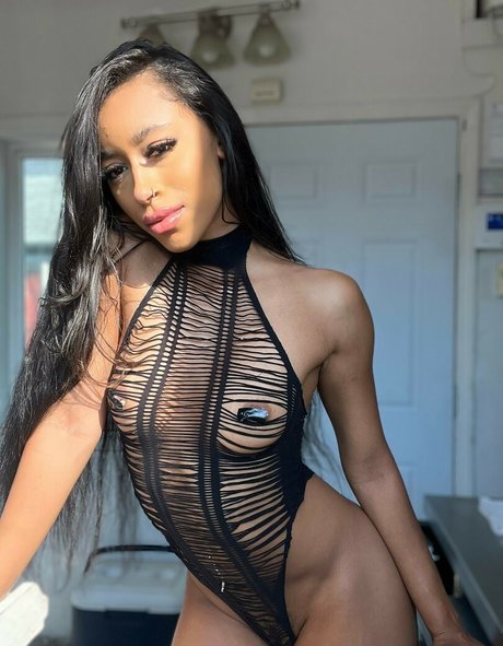 yazzyyams xxx model galleries