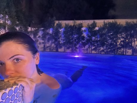 Adriana Chechik actriz exclusiva imágenes