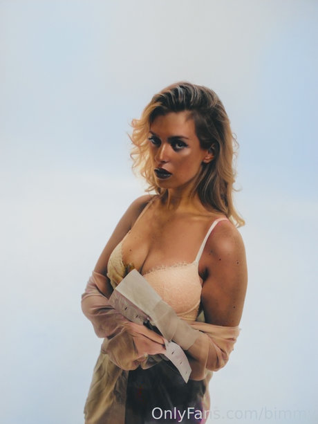Barbara Dunkelman nice model image