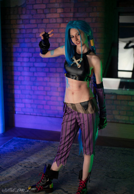 Little Emo Kitten pretty actress picture