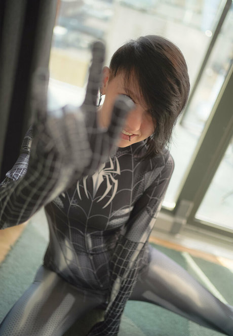 Little Emo Kitten étoile érotique img