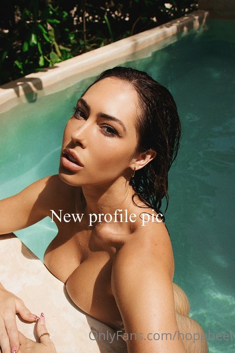 Hope Beel estrella porno de arte galería