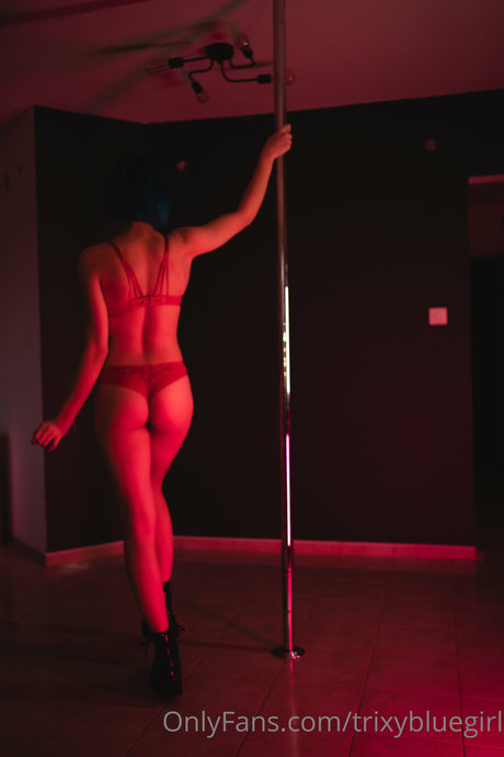 Trixy Blue sexy pornstar picture