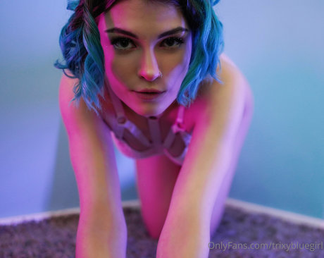 Trixy Blue estrella porno de alta calidad galería