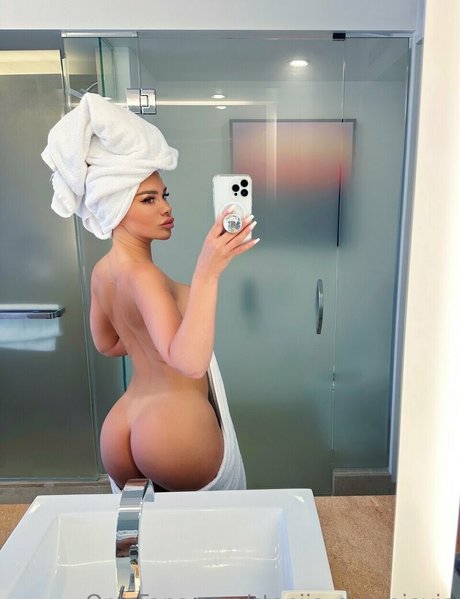 Stanija dobrojevic belle actrice image