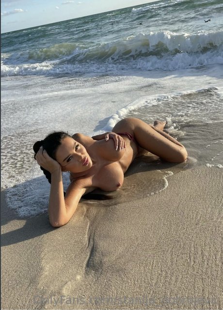 Stanija dobrojevic modèle image