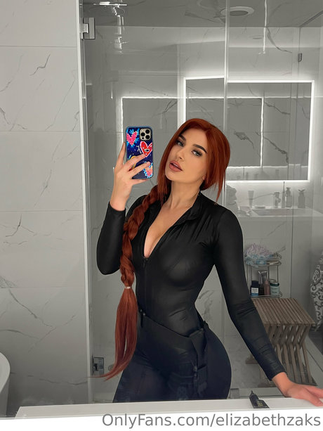 Elizabeth Zaks modèle parfait des photos