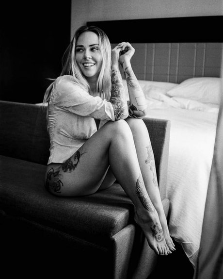 braces onlyfans naked picture