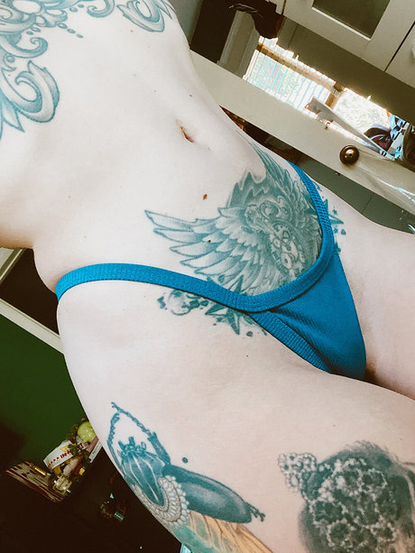 Alysha Nett star perfect photo