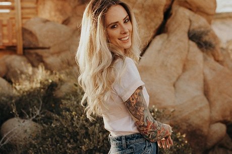 Alysha Nett étoile de l'art collection