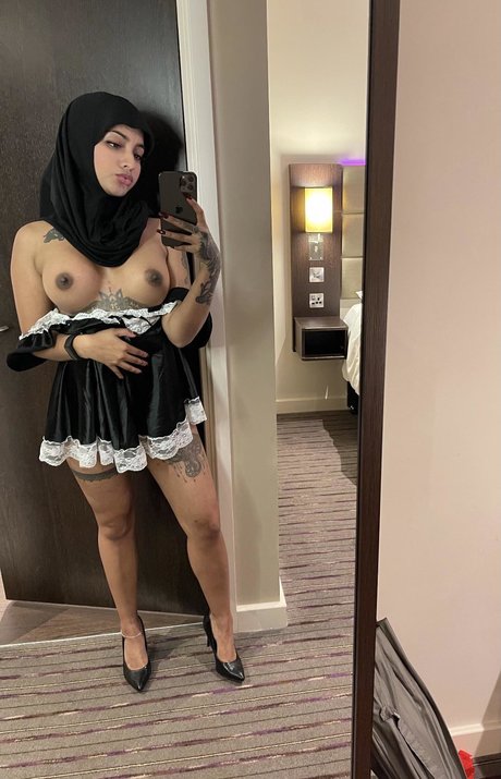 Yasmina Khan estrella porno gratis fotos