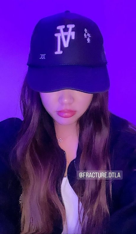 nekogir1 modelo desnudo foto