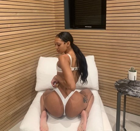 Solo fans de trabajos de pies asiáticos erótica gratis foto