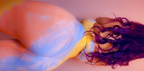 BREED ME PLEASE actriz xxx imágenes