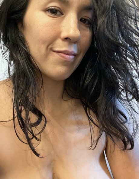 yoga onlyfans nudes image