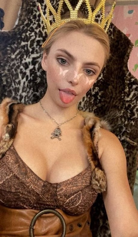 busya18plus star du porno chaud image