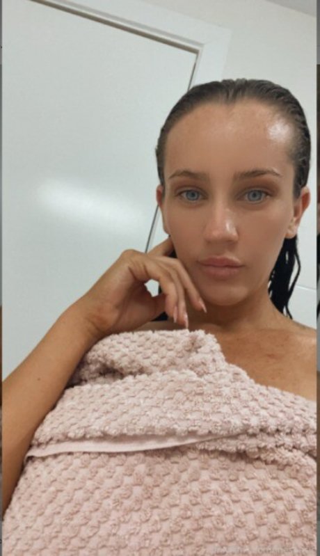 Ines Basic_ porn actress photos