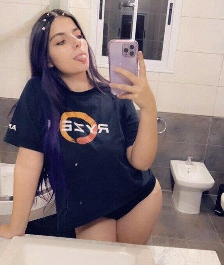 Julieta Allegretti modelo superior fotos