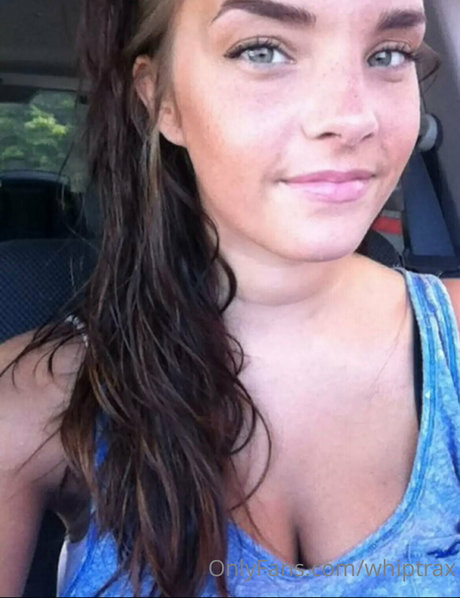 Whiptrax modèle érotique img