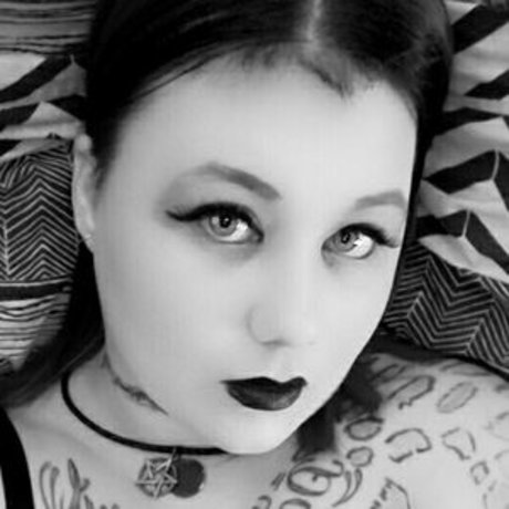rebelblackheart model hot photos