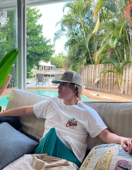 twentoofree modelo de alta calidad foto