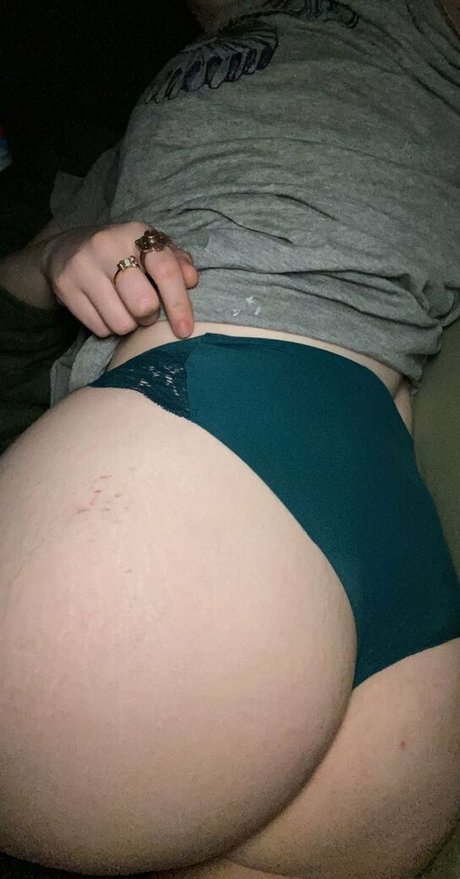 Dandelionbby model nude gallery