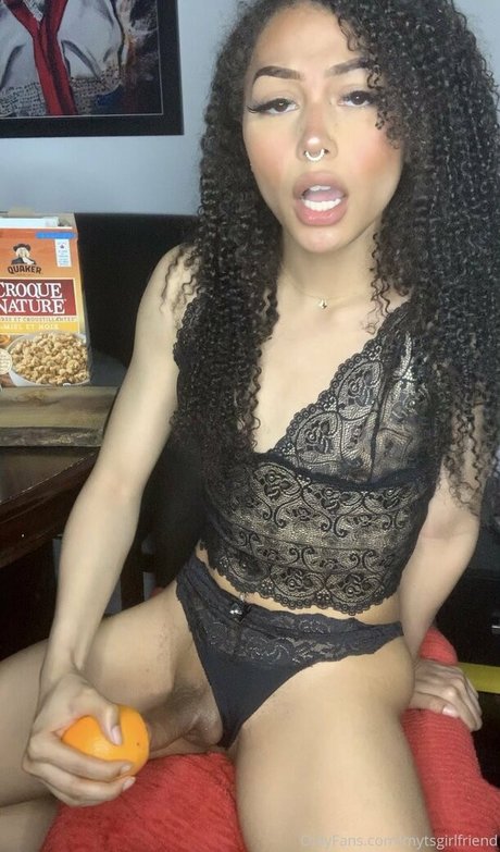mytsgirlfriend art model pic