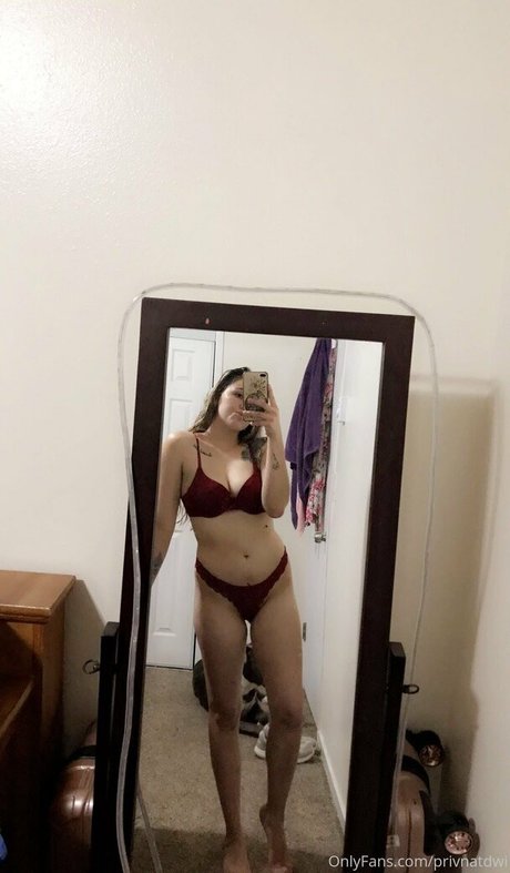 brattynattyy buen modelo foto