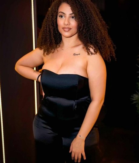 Ines Curly pornstar free img