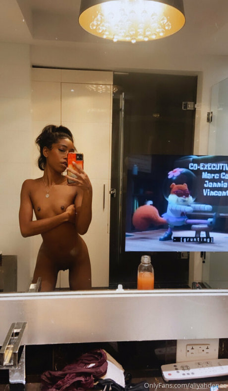 aliyahlust modèle joli des photos