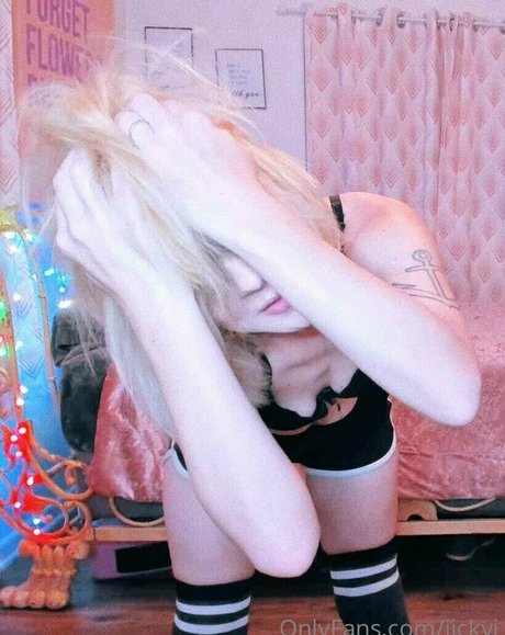 jickyj porn star gallery